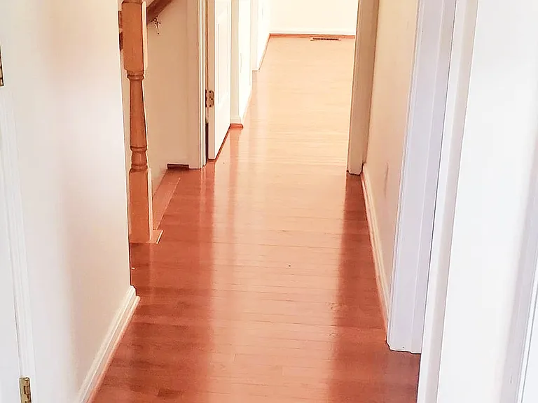 1700 Severn Tree Ct — Photo 2