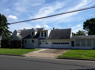 851 Schiller Ave #1, Trenton, NJ 08610