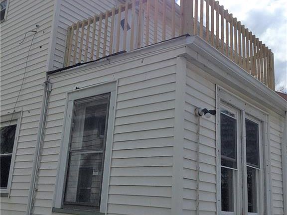 2nd image of 9113 Vineyard Ave