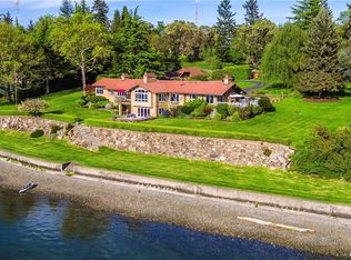 23195 Kingsbury Rd SW, Vashon, WA 98070