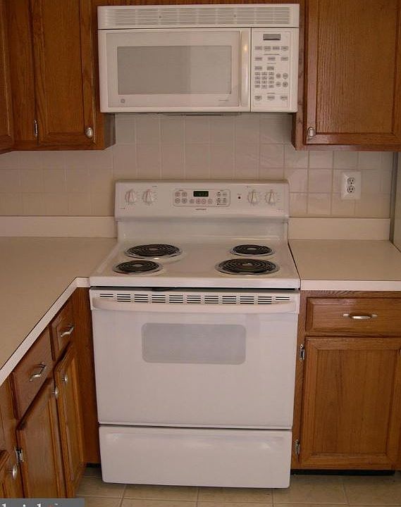 Stove and microwave
