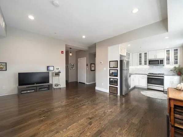 126 Delaware Avenue image 2 of 22