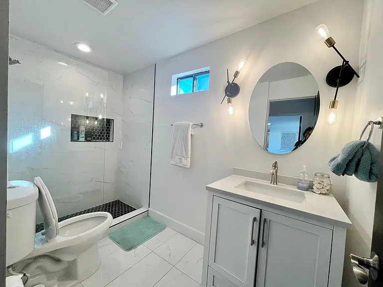 8602 E Highland Ave — Photo 22