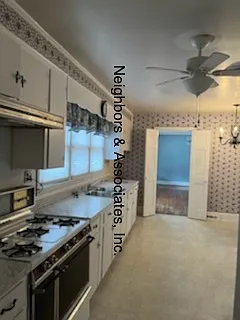 305 E Parrish Dr — Photo 7