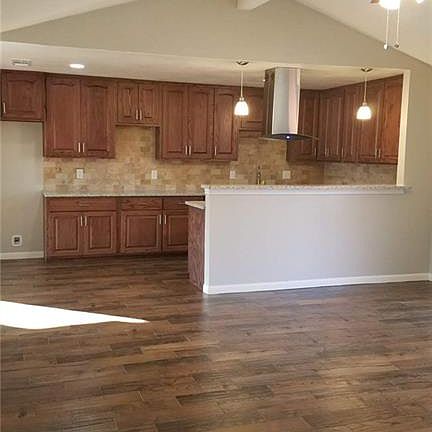 2nd image of 1601 Quail Dr