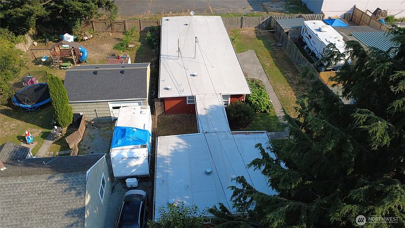 3rd image of 49 Willow Lane