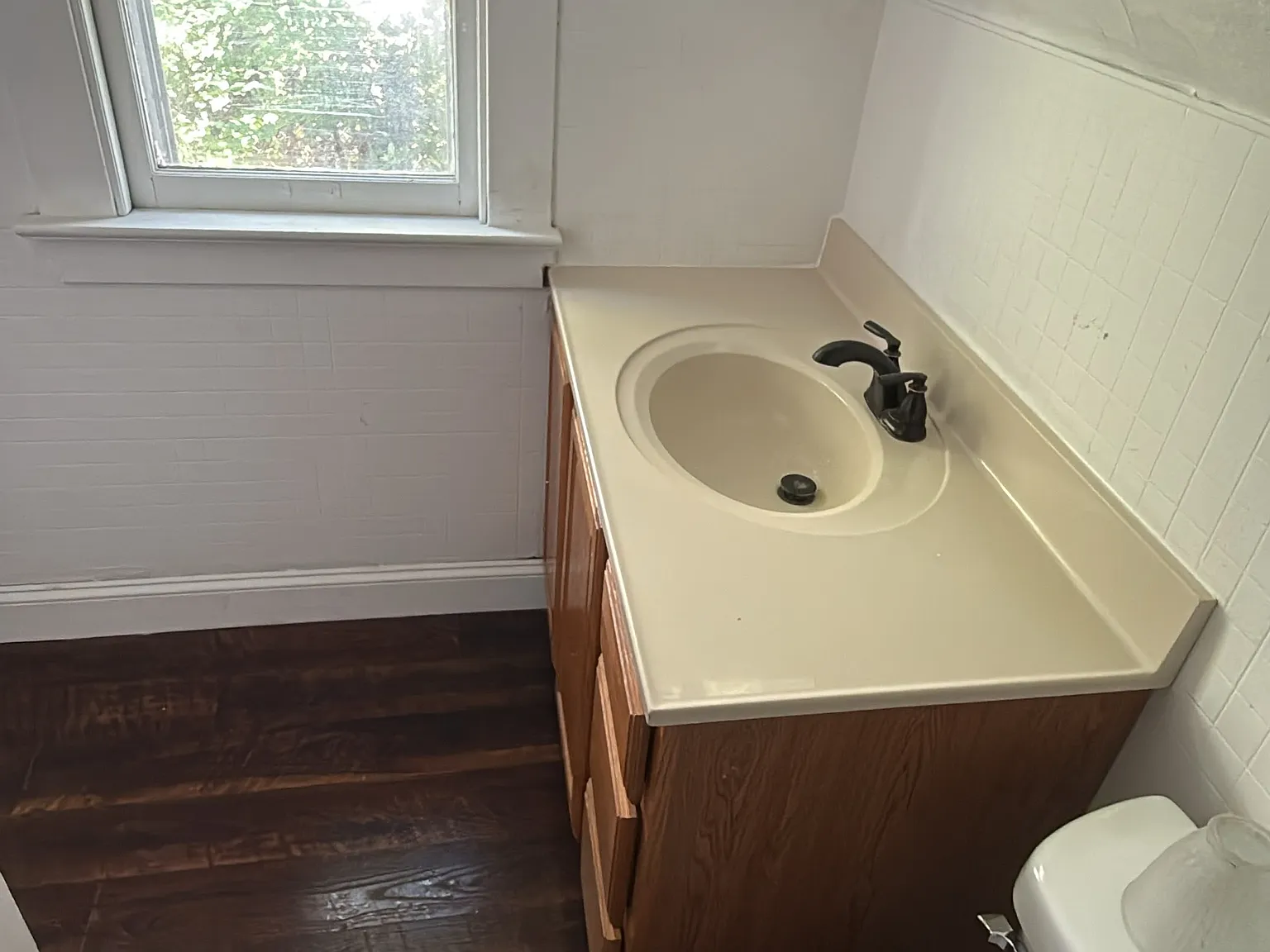 3 bed, 1287 sqft, $1,300 — Photo 2