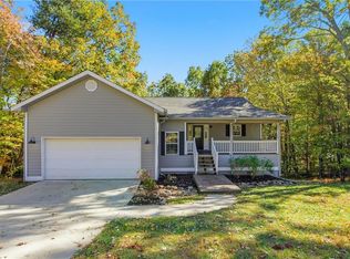 622 Spring Crest Rd, Cleveland, GA 30528