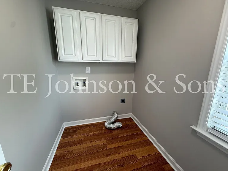 1878 Camden Forest Dr — Photo 16