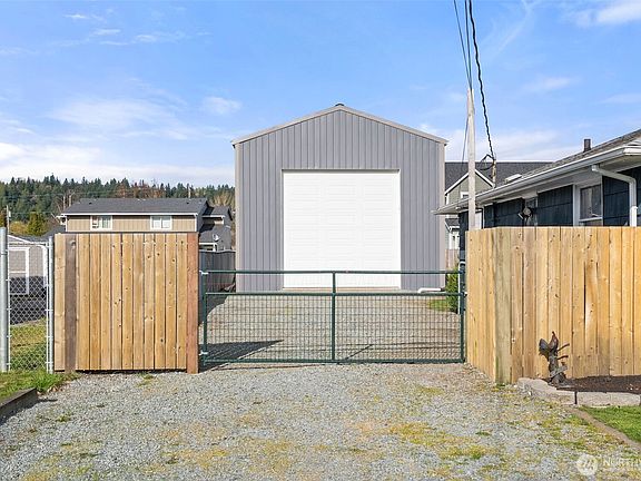 3rd image of 120 Tacoma Avenue NW