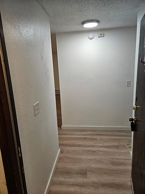 3 bed, 1058 sqft, $2,899 — Photo 2