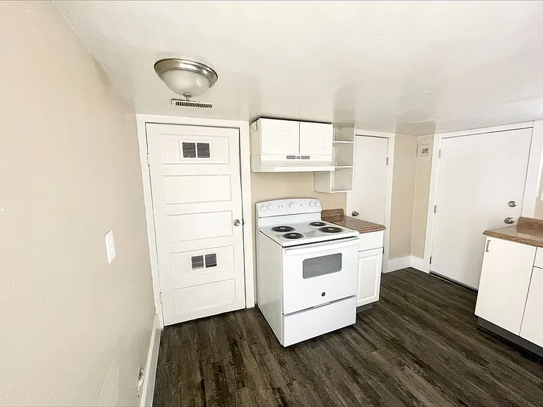 2512 E Dale St #3 — Photo 8