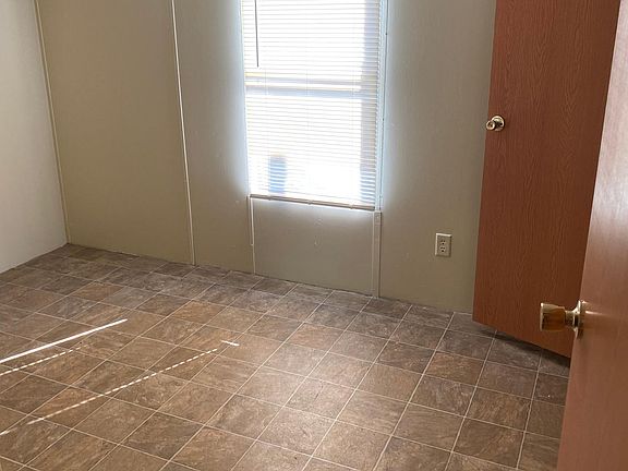 5th image of 603 Ravenwood Dr