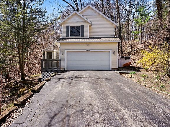 3rd image of 6479 Lakeshore Dr