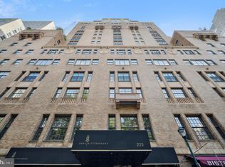 219 S 18th St #1105, Philadelphia, PA 19103