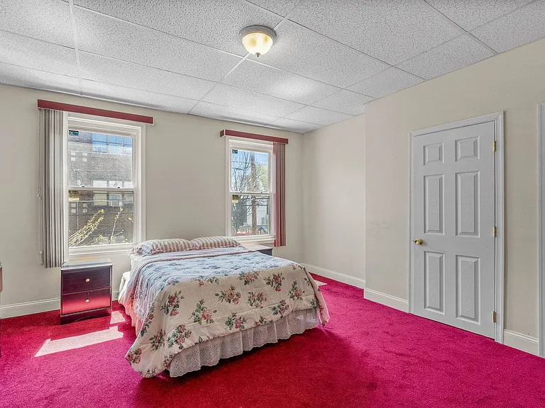 513 Morris St — Photo 11