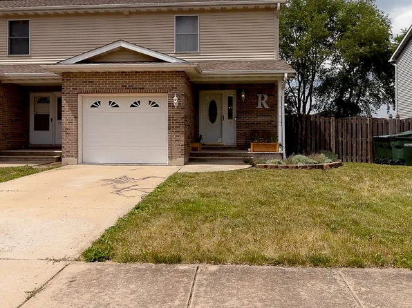 174 E Big Timber Dr, Coal City, IL 60416