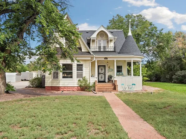 3922 Cleveland Ave, Wellington, CO 80549
