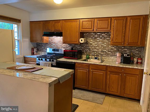 5th image of 14393 Fontaine Ct