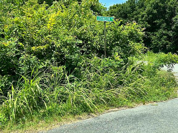 3rd image of 3498 Johnson Rd