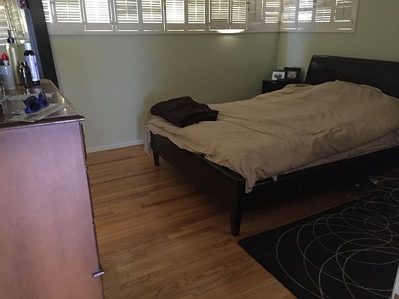 3rd image of 1264 Santa Barbara St