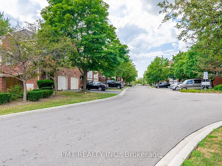 4605 Donegal Dr #33 — Photo 32