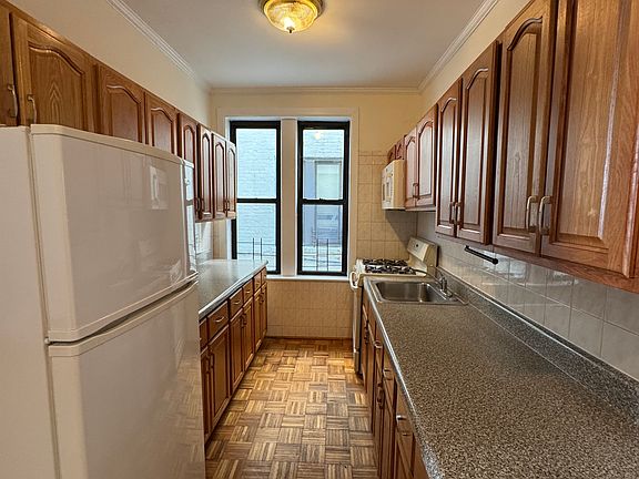 5th image of 87-18 87th St #1R