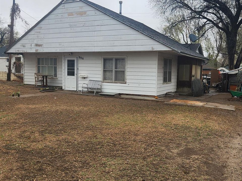 1st image of 906 Olive St