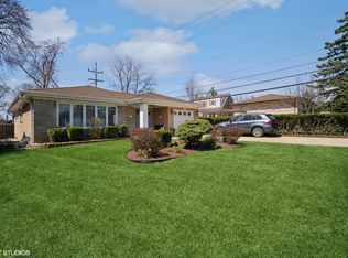 932 N Delphia Ave, Park Ridge, IL 60068