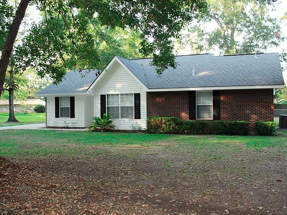 2nd image of 839 Chiniche St