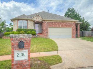 2100 Wheaton Dr, Norman, OK 73071