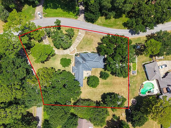 3rd image of 18903 Grosbeak Ln