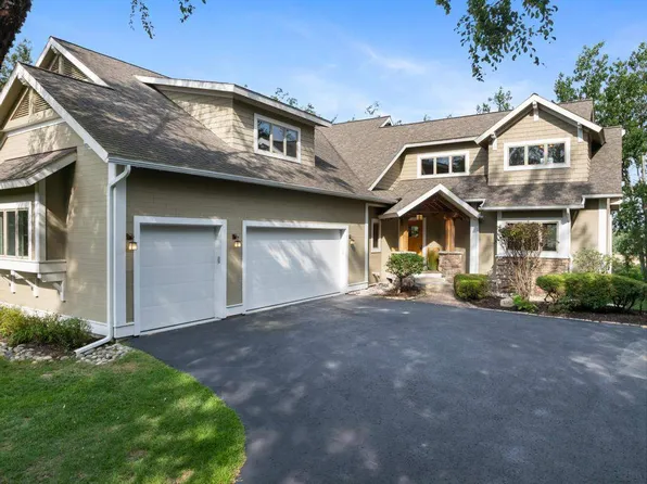 6182 Quarry Ridge Dr, Petoskey, MI 49770
