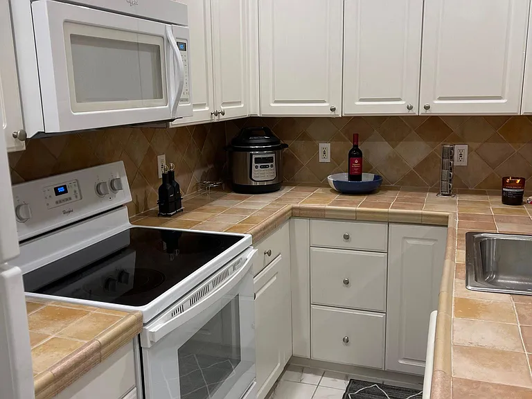 155 SW 33rd Ave — Photo 19