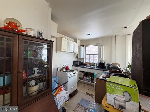 5th image of 113-A000 N Union Ave