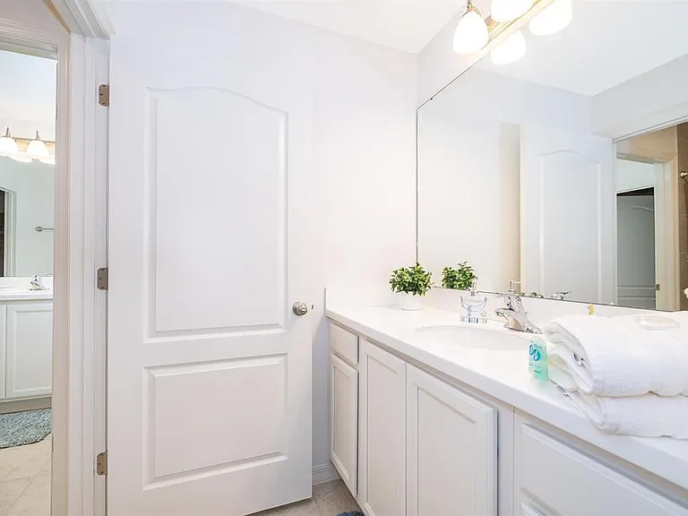 664 Benoi Dr — Photo 11