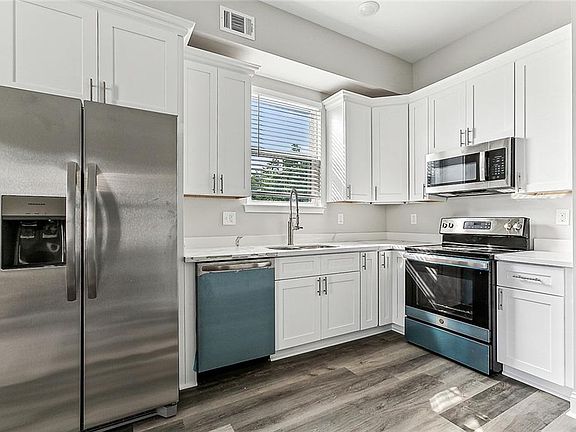 5th image of 2400-2402 Gravier St