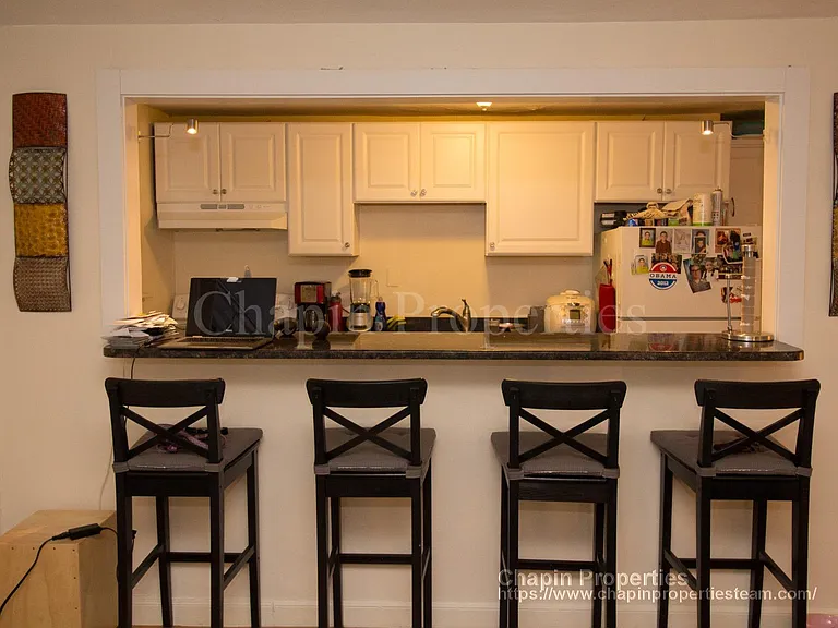 95 Chestnut St #1B — Photo 1