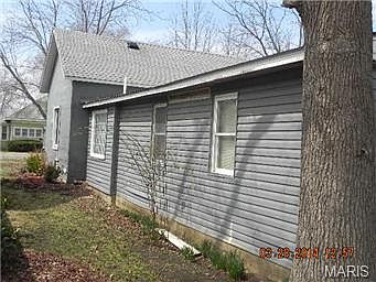 3rd image of 104 N Grant St