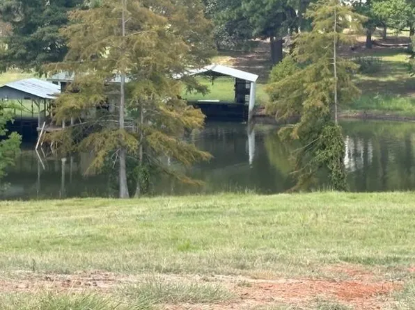 25 Mo Po Ln, Florien, LA 71429