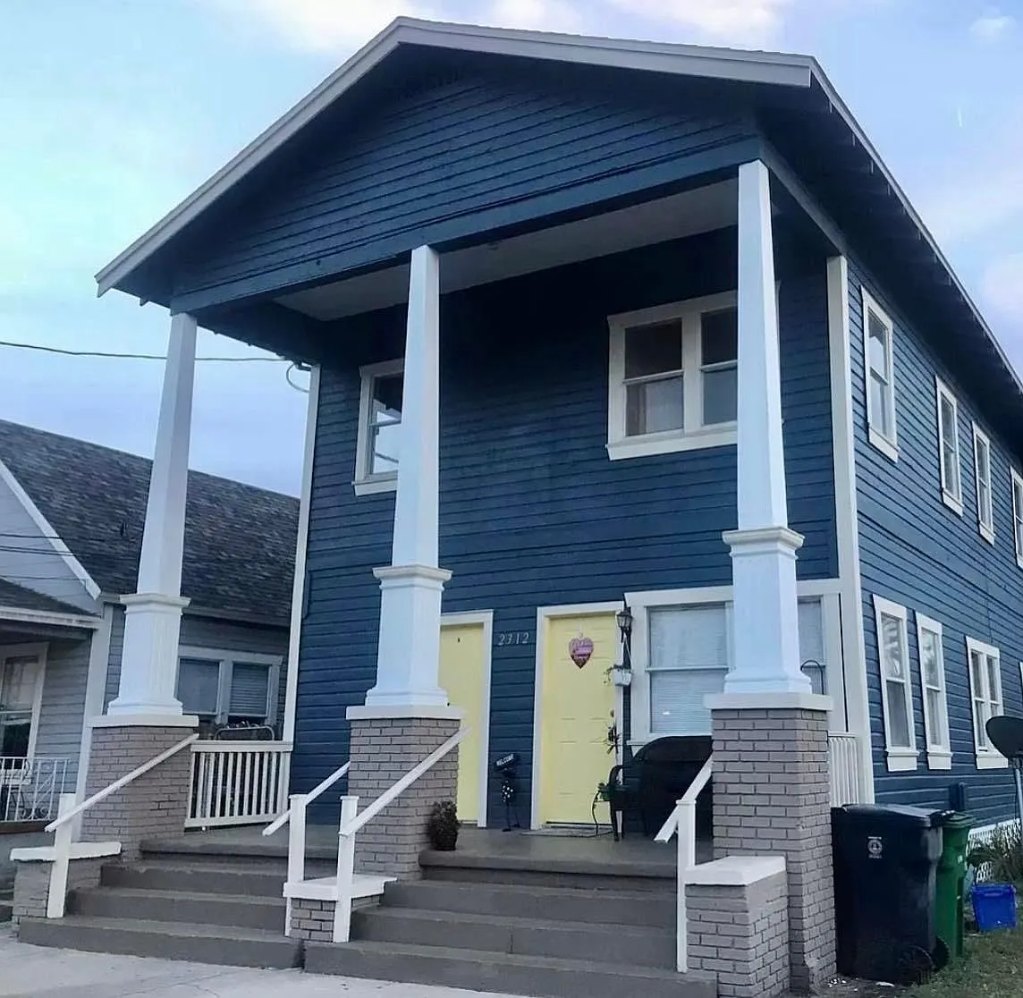 2312 W Spruce St — Photo 1