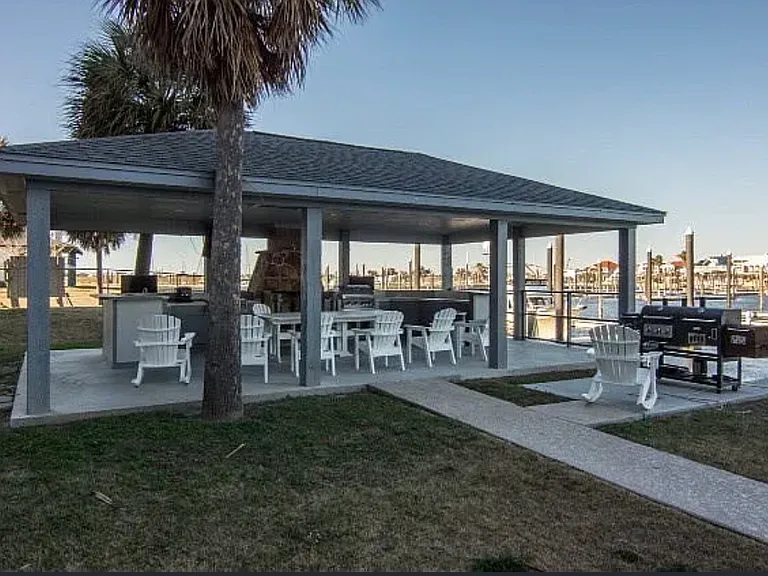 560 Pleasure Island Blvd #310 — Photo 16