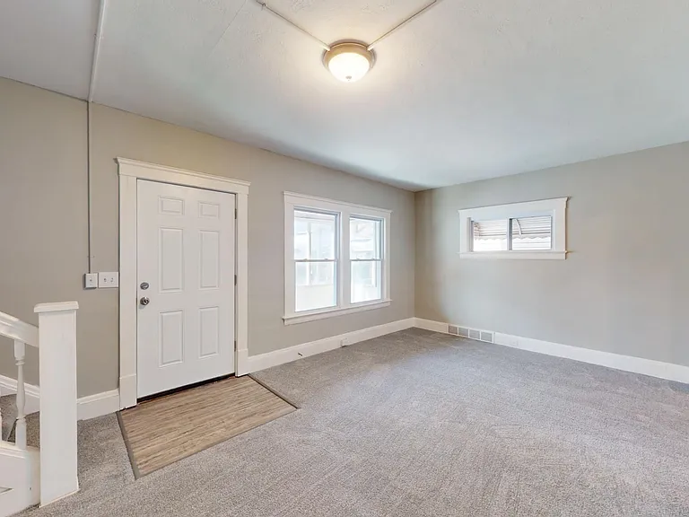 3065 W 105th St — Photo 12