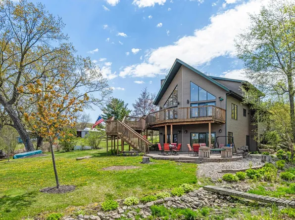 W5542 Oxbow Trl, Princeton, WI 54968