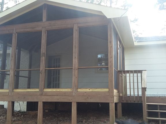 SCREEN PORCH 2