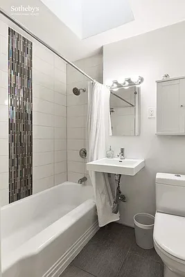 Rented by Sotheby's International Realty | media 9