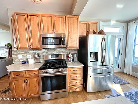 3rd image of 932 Keswick Blvd