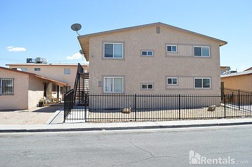 1st image of 509 McKellar Cir APT 4