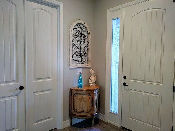 5th image of 195 Brig Cir W