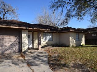 8829 Woodlyn Rd, Houston, TX 77078